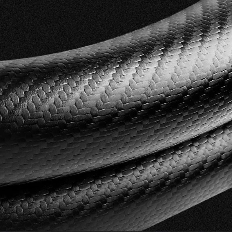 Rattöverdrag i kolfiber – enkelt grepp och varaktig komfort för aktiv körning